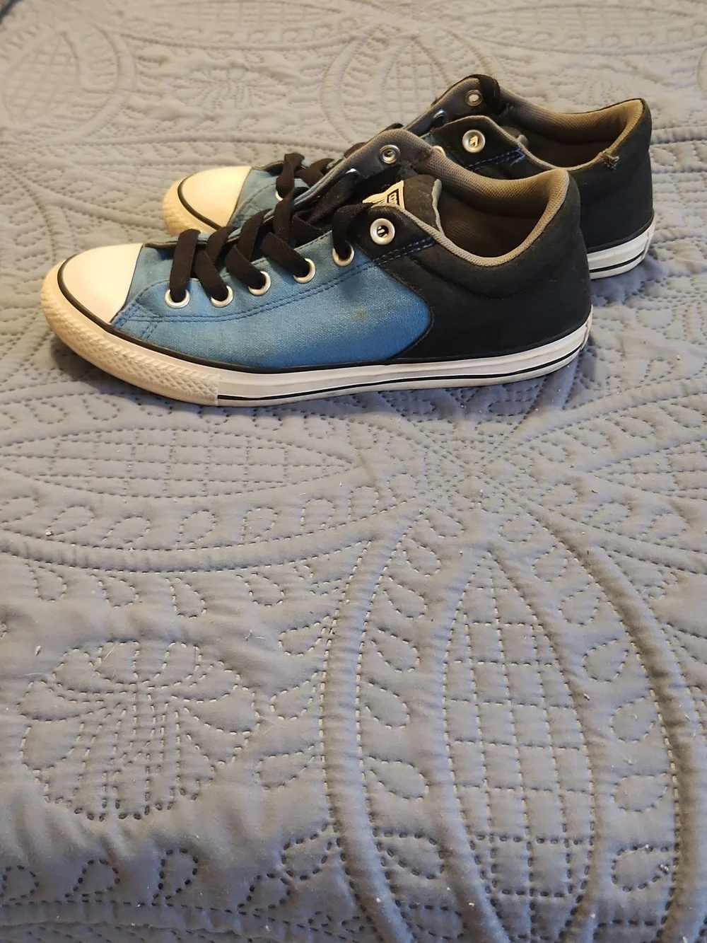Blue And Black Converse Chuck Taylors Youth Size 6